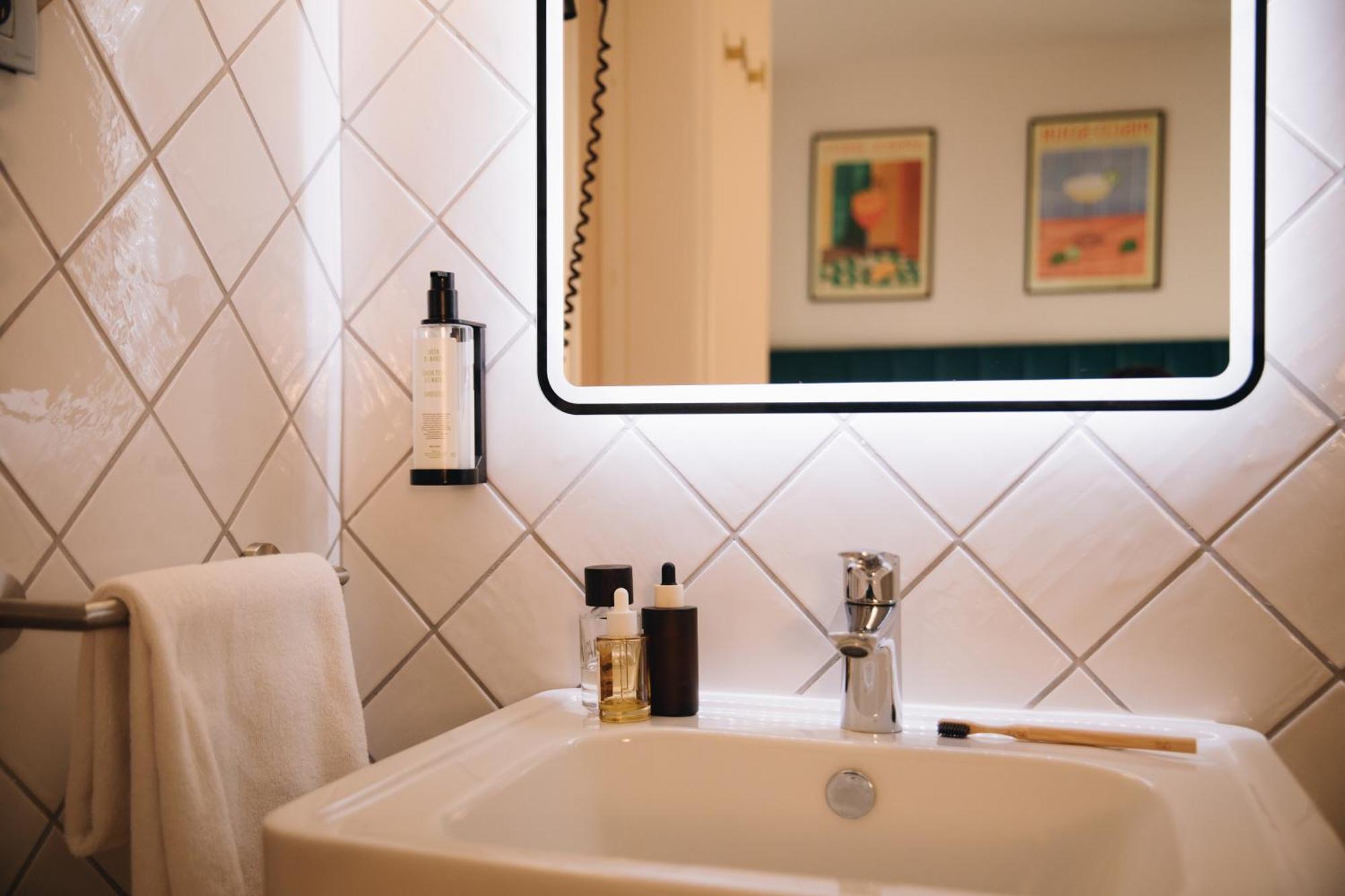 H La Paloma Boutique (adults Only)